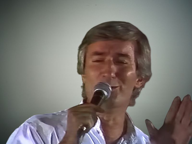  Tome Zdravković peva